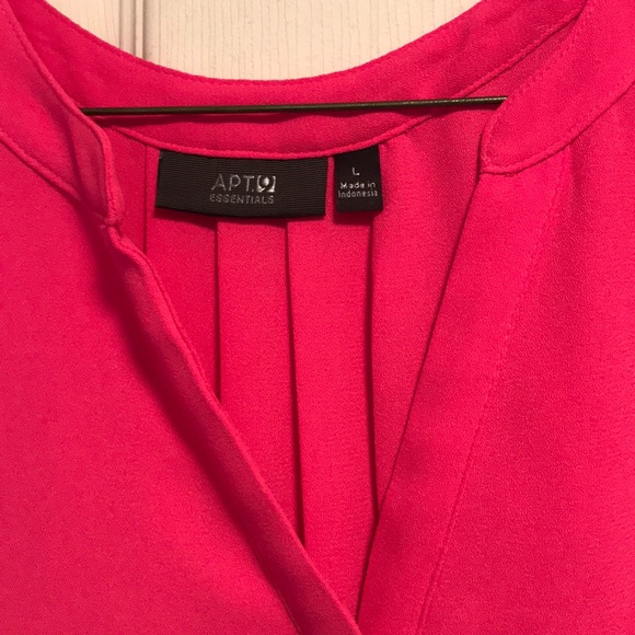Hot pink sleeveless tank button up - Picture 2 of 4